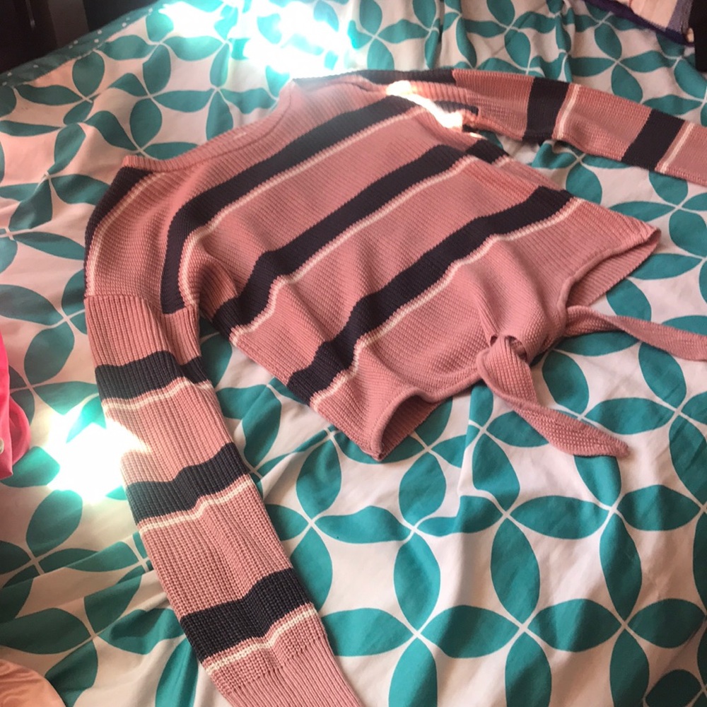 Sweater - Picture 2 of 3